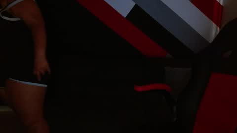 Yera  online show from November 2025 12:29:02 PM