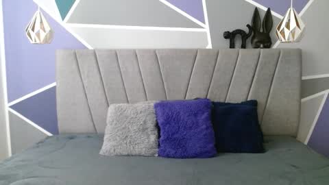 Yera  online show from November 2025 12:05:02 PM