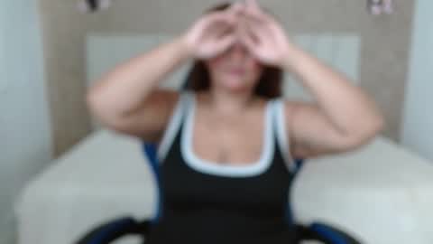 Yera  online show from December 2025 12:21:02 PM