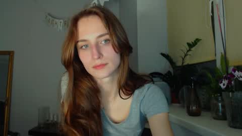 Zoe online show from March 2025 09:37:02 PM