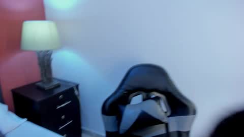 Y E S E N I A  online show from March 2026 12:34:01 PM