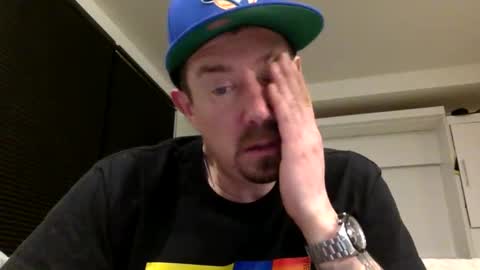 yesplesae online show from December 2024 10:01:02 AM