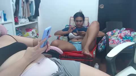 yessica and andres online show from February 2025 05:28:01 PM