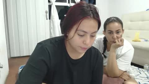 Snapshot of yessica_08 chatting on April 2026 02:17:01 AM yessica and andres online show from April 2026 02:17:01 AM