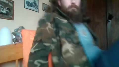 yeti_92 online show from February 2025 01:30:02 PM