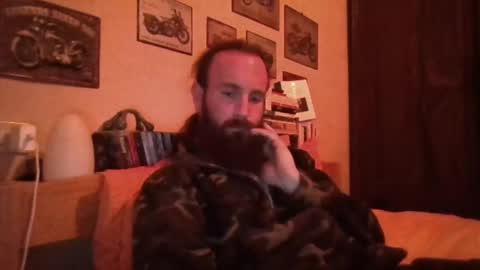 yeti_92 online show from February 2025 06:47:02 PM