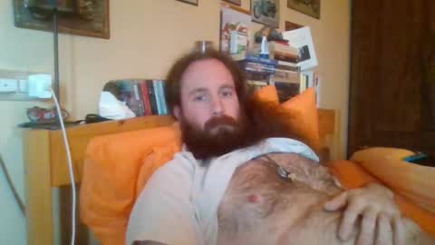 yeti_92 online show from March 2026 12:01:01 PM