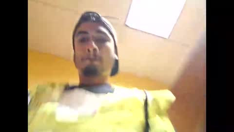 yezzi_1997 online show from October 2025 02:12:02 AM