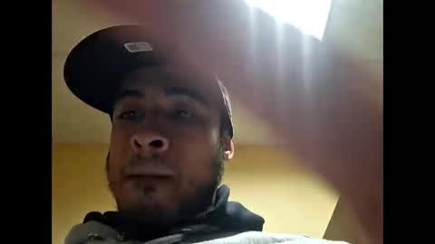 yezzi_1997 online show from December 2025 03:34:01 AM