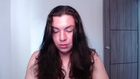 Snapshot of yigolo_ chatting on July 2026 01:25:01 PM Gio online show from July 2026 01:25:01 PM