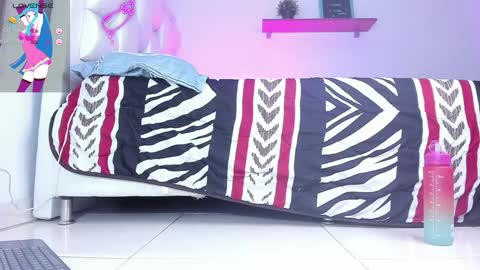 Yiovanna online show from December 2024 12:05:02 PM