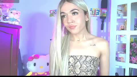 yiyii9 online show from April 2026 10:29:02 AM