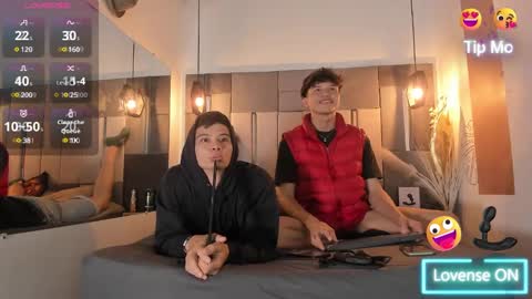 yizus_bonz online show from December 2024 07:10:01 AM