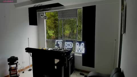 yizus_bonz online show from March 2026 10:38:01 PM