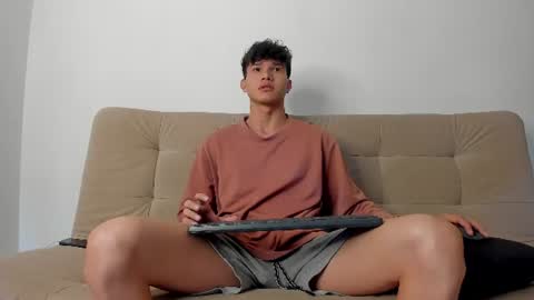Snapshot of yizus_bonz chatting on June 2026 03:34:02 PM yizus_bonz online show from June 2026 03:34:02 PM