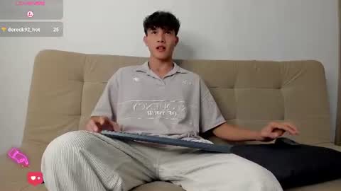 Snapshot of yizus_bonz chatting on July 2026 11:18:01 PM yizus_bonz online show from July 2026 11:18:01 PM