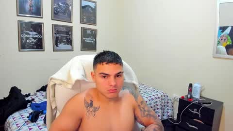 Snapshot of yker18 chatting on December 2024 09:39:02 AM yker online show from December 2024 09:39:02 AM