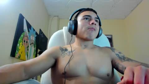 Snapshot of yker18 chatting on December 2024 06:14:01 AM yker online show from December 2024 06:14:01 AM