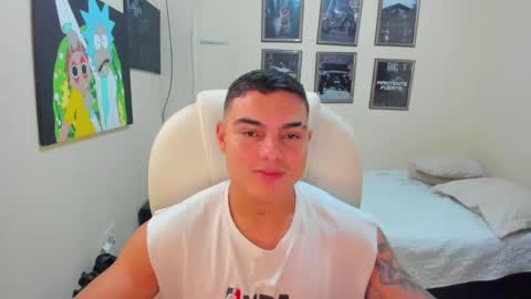 Snapshot of yker18 chatting on January 2025 06:45:02 PM yker online show from January 2025 06:45:02 PM