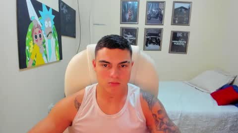 Snapshot of yker18 chatting on January 2025 05:16:02 AM yker online show from January 2025 05:16:02 AM