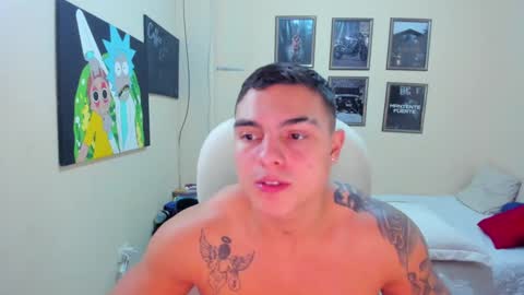 Snapshot of yker18 chatting on January 2025 08:27:02 AM yker online show from January 2025 08:27:02 AM