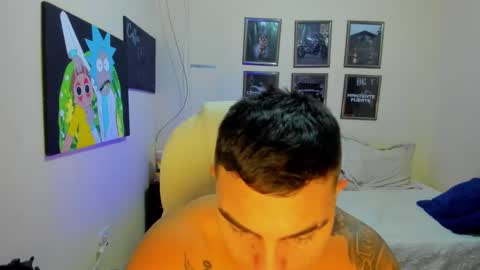 Snapshot of yker18 chatting on January 2025 05:16:01 AM yker online show from January 2025 05:16:01 AM