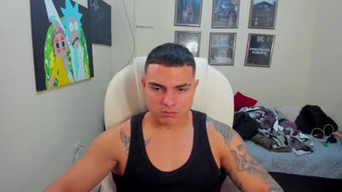 Snapshot of yker18 chatting on February 2025 03:31:02 PM yker online show from February 2025 03:31:02 PM