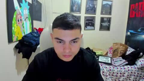 Snapshot of yker18 chatting on September 2025 07:08:02 PM yker online show from September 2025 07:08:02 PM