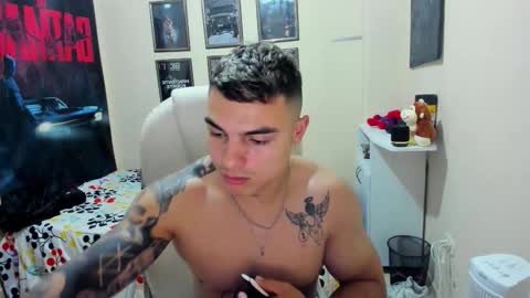 Snapshot of yker18 chatting on March 2026 04:47:01 AM yker online show from March 2026 04:47:01 AM