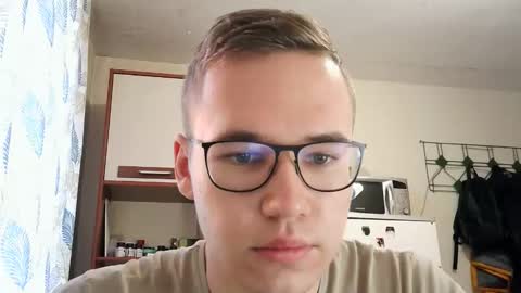 Yminoske online show from November 2025 08:00:02 AM