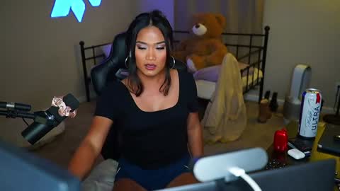 Palmela Handerson online show from December 2024 06:46:02 AM