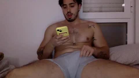 Snapshot of yngspaniard chatting on November 2025 05:08:01 PM yngspaniard online show from November 2025 05:08:01 PM