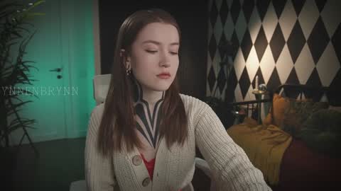 Snapshot of ynnenbrynn chatting on January 2025 06:24:02 AM ynnenbrynn online show from January 2025 06:24:02 AM