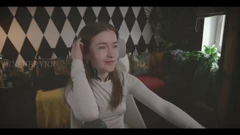 Snapshot of ynnenbrynn chatting on March 2025 03:51:02 AM ynnenbrynn online show from March 2025 03:51:02 AM