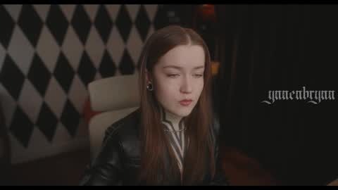 Snapshot of ynnenbrynn chatting on November 2025 07:24:02 AM ynnenbrynn online show from November 2025 07:24:02 AM