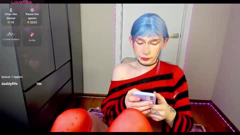 Mikaella - Mika online show from January 2026 09:30:02 PM