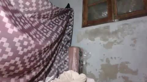 yolandrina05 online show from September 2025 01:50:01 AM