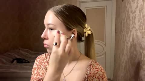 I am Rose ntmu Lets hit 10 Thumbs Up together online show from November 2025 03:26:02 PM