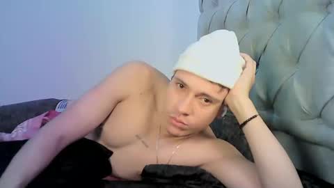 Snapshot of yonat_ chatting on November 2025 10:10:02 PM Yonat online show from November 2025 10:10:02 PM