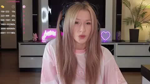  Wilma  online show from November 2025 04:55:01 PM