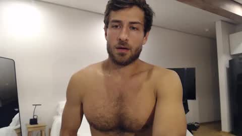 Yoooups online show from October 2025 07:36:02 PM