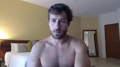 Yoooups online show from October 2025 10:10:01 PM