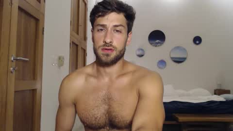 Yoooups online show from October 2025 12:35:01 AM