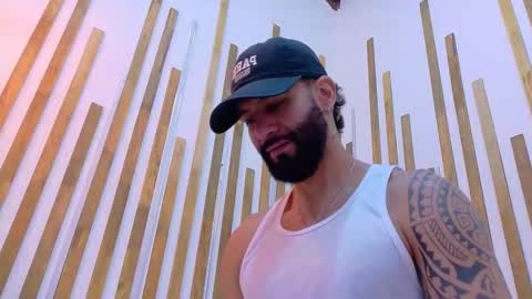 yorby_ online show from May 2026 02:33:02 PM