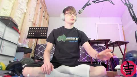 yosh online show from December 2024 05:55:01 PM