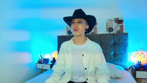 Yoshua Smith online show from May 2026 07:42:02 PM