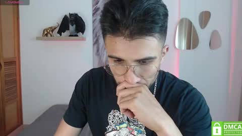 yoshy_man online show from January 2025 06:34:01 AM