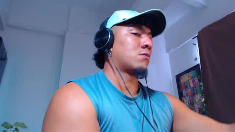 Snapshot of yosoy_enzo2020 chatting on December 2024 07:16:01 PM Enzo online show from December 2024 07:16:01 PM