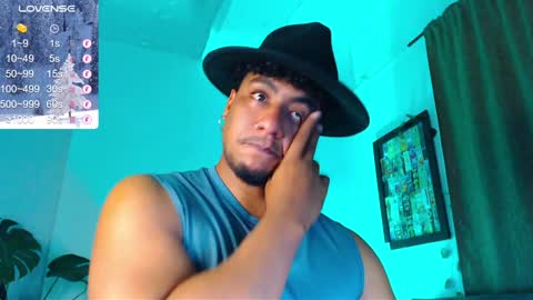 Snapshot of yosoy_enzo2020 chatting on December 2024 05:12:01 AM Enzo online show from December 2024 05:12:01 AM