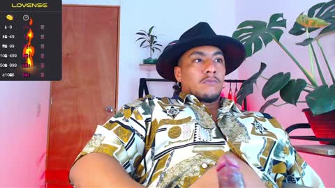 Snapshot of yosoy_enzo2020 chatting on December 2024 06:49:02 AM Enzo online show from December 2024 06:49:02 AM